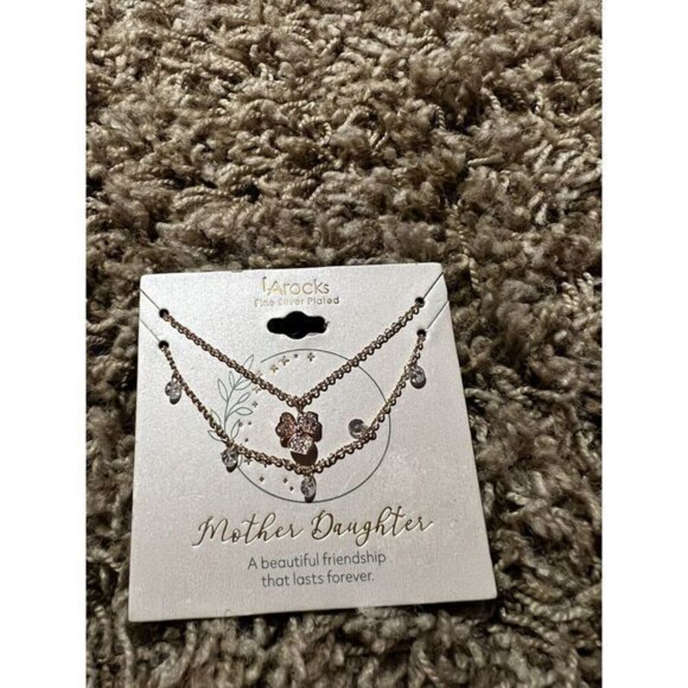 LA Rocks Mother/ Daughter Mixed Metal Layered Necklaces.‎ NEW. MSRP $40
